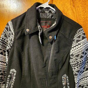 Women's Large Yoki Black W/ Tribal Print Sleeves Full Zip Poly/Wool Moto Jacket